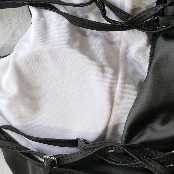 Like new 2 piece bathing suit (D) - Picture 6 of 8